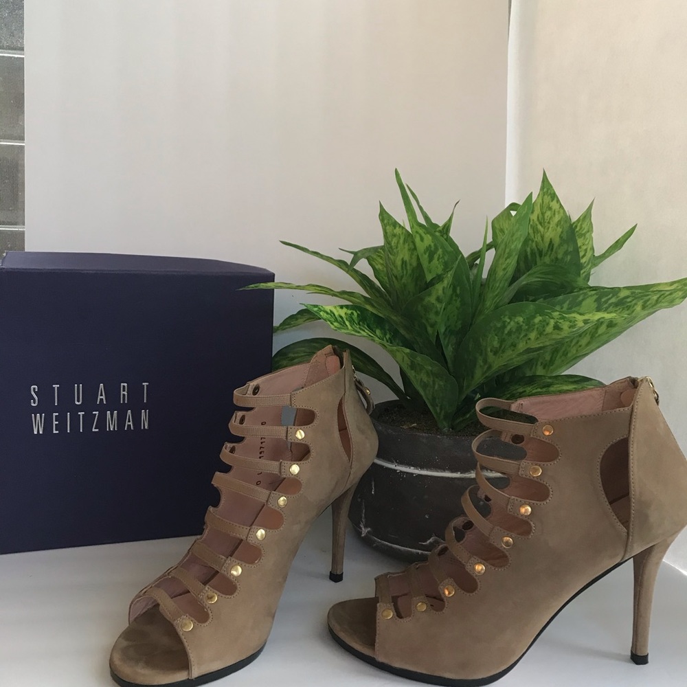 Shoe - Picture 2 of 2